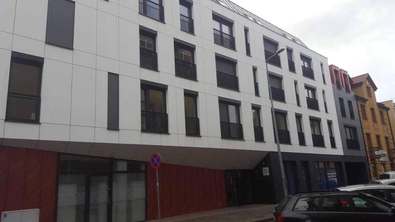 Apartament Skarbowa 1& Parking Leszno  Exterior photo