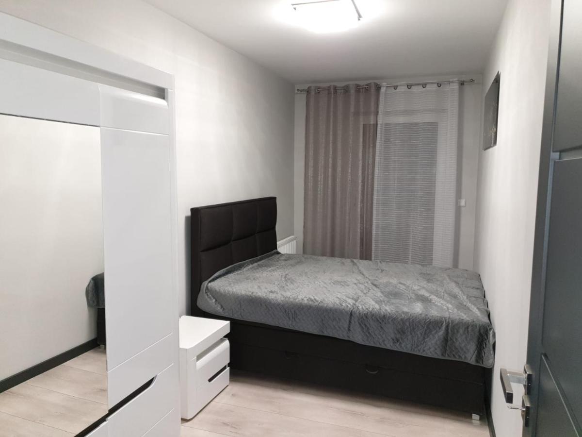 Apartament Skarbowa 1& Parking Leszno  Exterior photo
